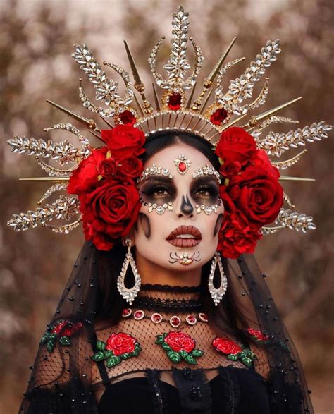 maquillaje de catrina moderna con piedras